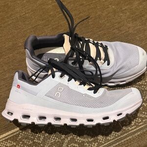 On Running Women’s Cloudvista Sneakers - Size 9